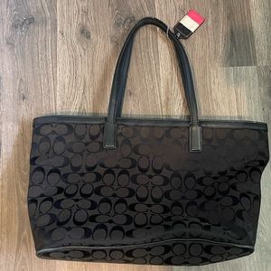Coach shoulder / tote bag good condition